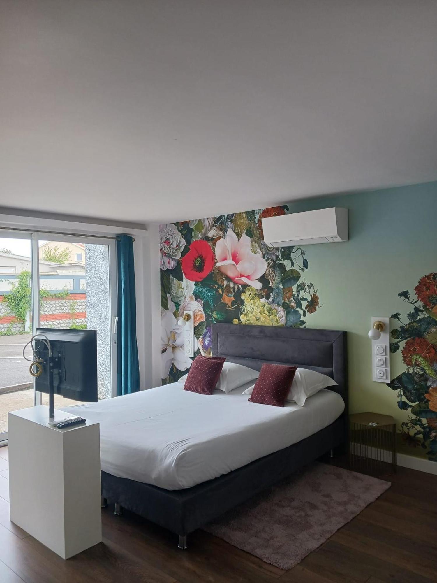 Touraco Bed and Breakfast Villars-les-Dombes Buitenkant foto